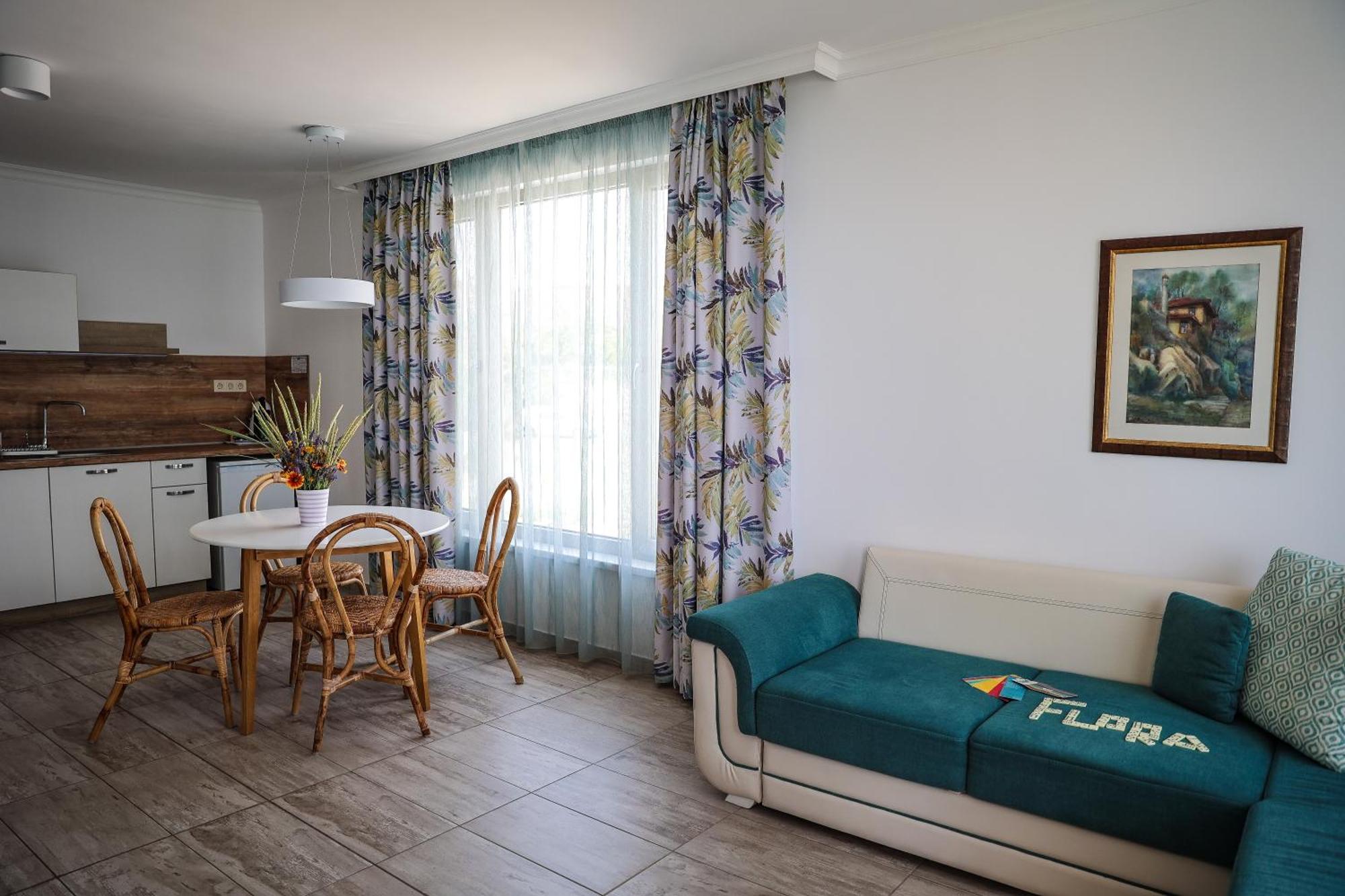 Villa Flora 索佐波尔 外观 照片