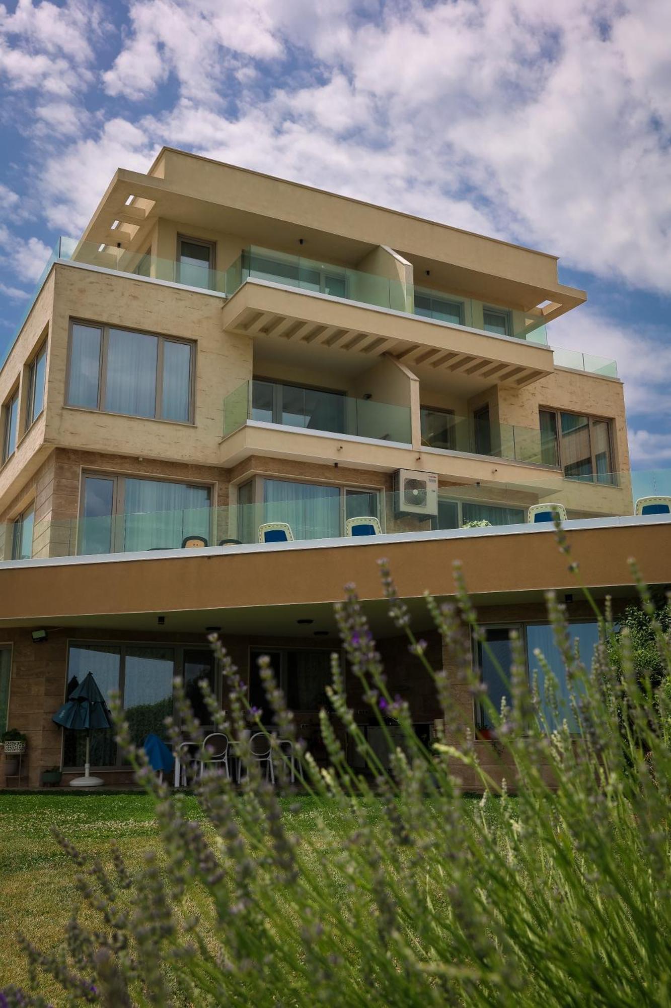 Villa Flora 索佐波尔 外观 照片